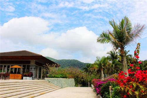 异世界li（异世界恋爱社团1-6动漫中文字幕）